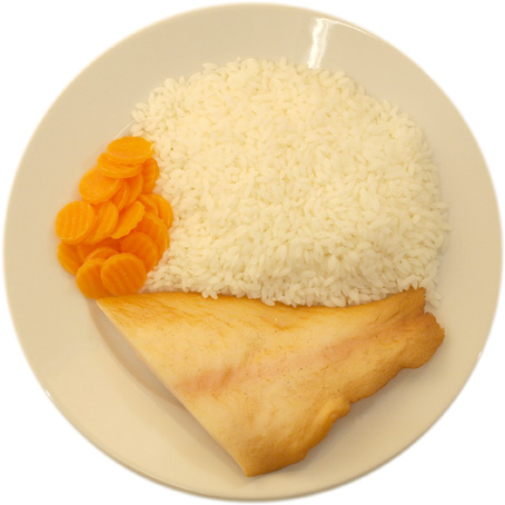 Fish with very much rice and very few carrots